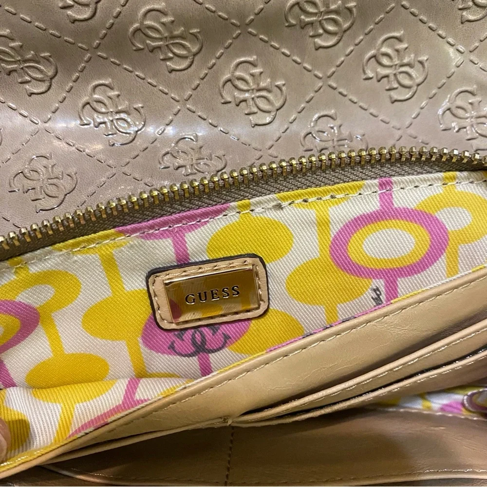 Guess tan purse - Picture 6 of 10